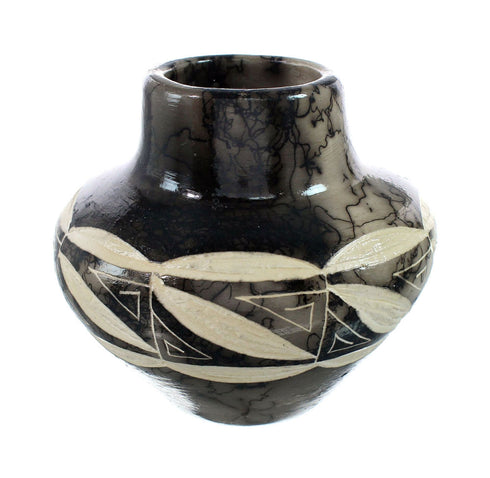 Native American Navajo Horse Hair Pottery JX130445